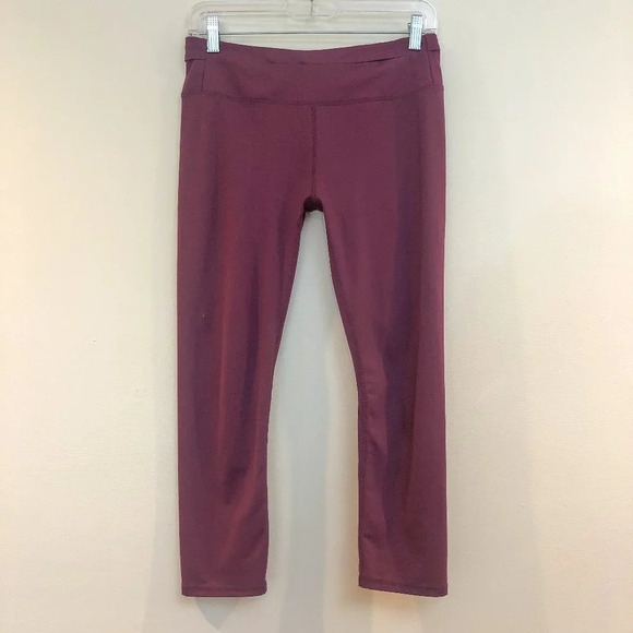 Fabletics Purple Cropped Athletic Athleisure Mid Rise Leggings Women's Large - Picture 1 of 7